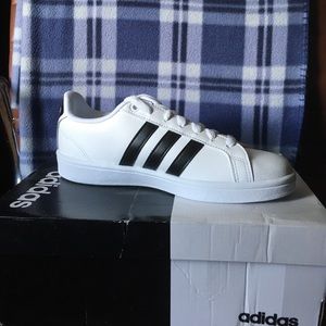 BNWT Adidas sneakers